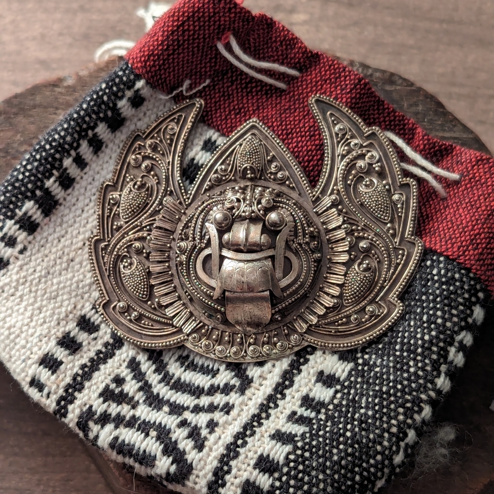 Vintage Brooch